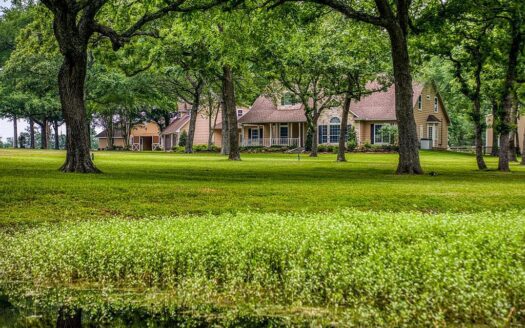 9.79 Acres in River Park Ranch, 4-5/3.5 Home, 3-Car Garage w/Shop & Apt, 6-Stall Barn w/Overhang, 2 Pastures, Auxillary Barn