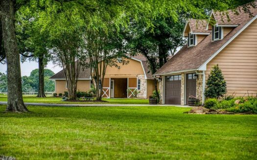 9.79 Acres in River Park Ranch, 4-5/3.5 Home, 3-Car Garage w/Shop & Apt, 6-Stall Barn w/Overhang, 2 Pastures, Auxillary Barn