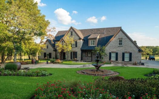 17.44 Acres, 4/4.5 Home w/Pool, 5-Car Garage, 4-Stall Barn, Hay Barn, Free Range Peacocks, Cross Fenced Pastures