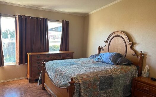 35 Acres, 3/2 Home, Green House, Horse Barn, 3 Stalls, Insulated 2nd Barn, Arena, Fenced/Cross Fenced, 3 Ponds, 2 Wells + City Water