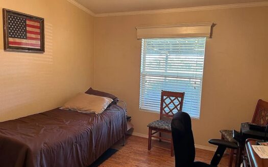 35 Acres, 3/2 Home, Green House, Horse Barn, 3 Stalls, Insulated 2nd Barn, Arena, Fenced/Cross Fenced, 3 Ponds, 2 Wells + City Water