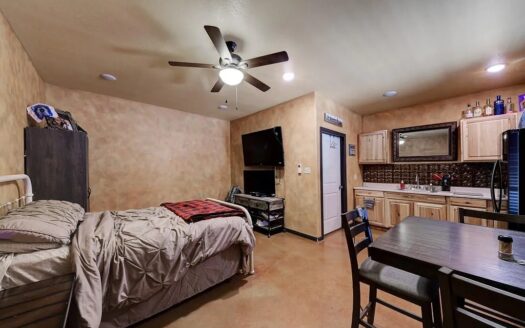 33 Acre Husky Ranch, 2000 sf Indoor Barn w/10 Custom Stalls, 1/1 Qtrs, Veterinary Workspace & Wash Station, 1/1 Guest House